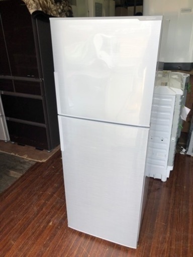 配送設置無料シャープ SHARP SJ-23Y-S [冷蔵庫(225L・右開き 配送設置無料シャープ SHARP SJ-23Y-S [冷蔵庫(225L・右開き