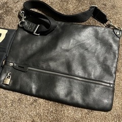 Dolce&Gabbana　ショルダーバック　レザー　ブラック　南京錠