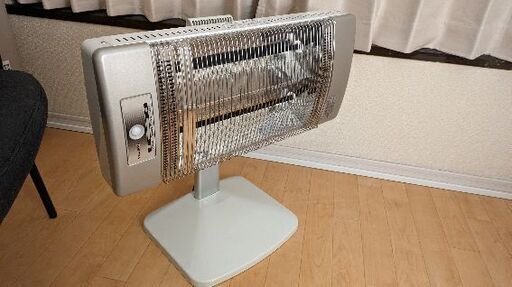 Amazon | CORONA(コロナ) 遠赤外線電気ストーブ 【日本生産】 速暖 