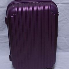 紫色スーツケース　Travelhouse　２泊３日程度
