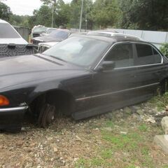 BMW-740i-外装部品フロントバンパー販売