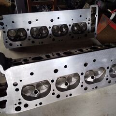 MB-126-500-560エンジンシリンダーヘツト販売