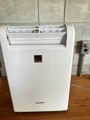 三菱　衣類乾燥除湿機　MJ-M100NX-W 2018年製
