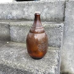 昭和レトロ　古いビールビン　サクラビール　飴色瓶