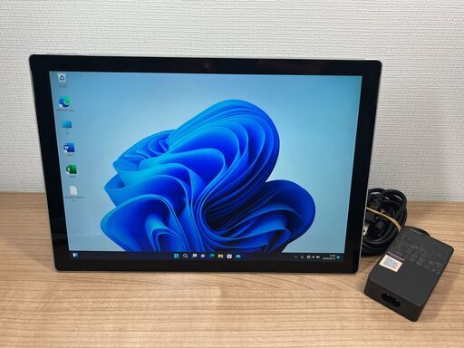お買い得・本体のみ〉1153 Microsoft Surface Pro５第7世代 8GB/128GB i5 Office2021 Windows11