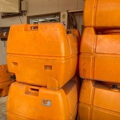 在庫2個→1個となりました。中古農業用タンク500リットル格安