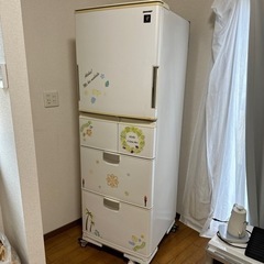 冷蔵庫　380l キャスター付き