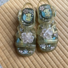 夏用の女の子用の靴