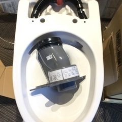 店頭引取限定】LIXIL シャワートイレ 33,000円(税込)