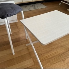 IKEAスツール　ニトリ折りたたみテーブル