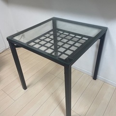 無料　IKEA GRANAS ガラスダイニングテーブル