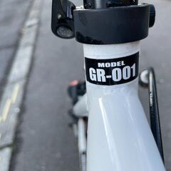 自転車 No.1044 ホワイト GRAPHIS クロスバイク 6段切替 GR-001