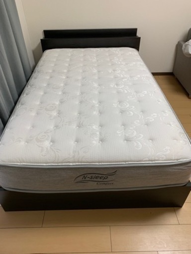 引取り限定★ニトリセミダブルベッド　極上美品