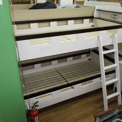 R069 天然木 2段ベッド、コンセント・ライト付き、幅103cm Used・綺麗