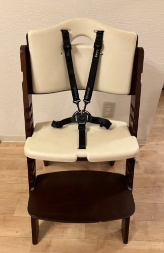ビヨンドジュニア　ハイチェア
