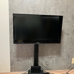 Hisense 2017年製 32型テレビ 壁寄せスタンド セット