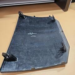 早い者勝ち　中古ラジエーターグリルエンブレム