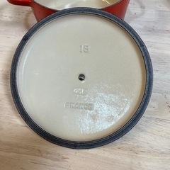 ディズニー】ミッキー90周年デザイン シグニチャー ココット・ロンド 18cm ルクルーゼ