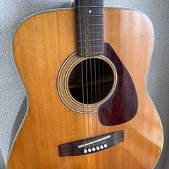 アコースティックギター　ヤマハFG240