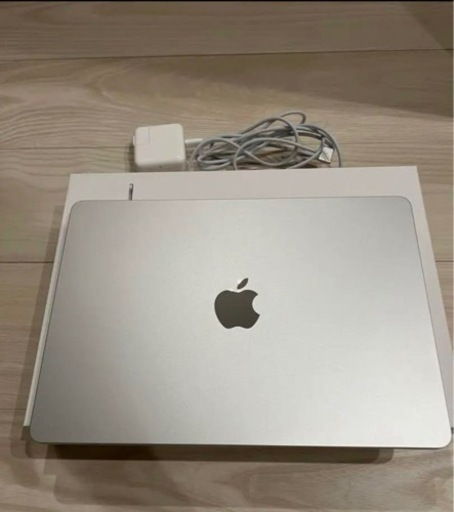 Mac Book Air M2 13.6インチ
