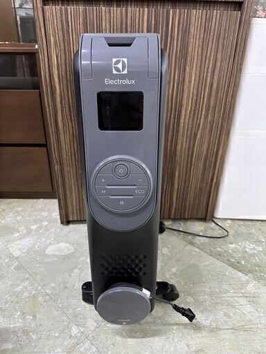 【新生活SALE】オイルヒーター　コンフォートヒート700　2021年製　リサイクルショップ宮崎屋住吉店　24.2.16ｋ