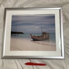 浜辺の船写真(印刷) 額縁付　34✖️38.5cm最後上別出品