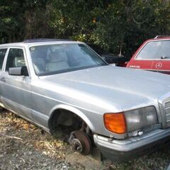 メルセデスーベンツ126-500SEフロントブレーキキャリパー左右販売