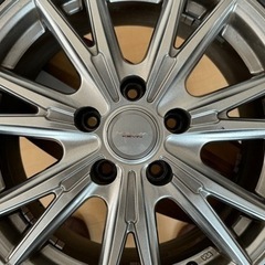 冬用タイヤとホイール