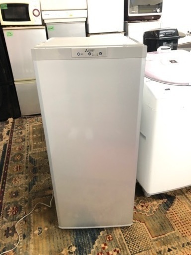 北九州市内配送無料　保証付き　三菱電機 MITSUBISHI ELECTRIC MF-U12Y-S [冷凍庫 （121L・右開き） シルバー]