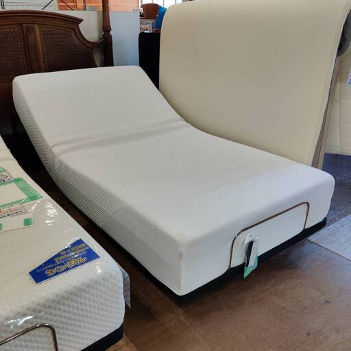 【愛品倶楽部柏店】TEMPUR（テンピュール） シングルサイズ電動ベッド Zero-G / オリジナル25 245ニュートン (硬め)