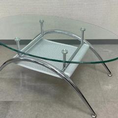 ガラス製テーブル