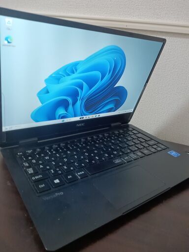 NEC 2018年7月モデル　7世代CPU搭載　高速SSD　メモリ4G　USB3.0　持ち運び　超軽量　フルHD対応液晶