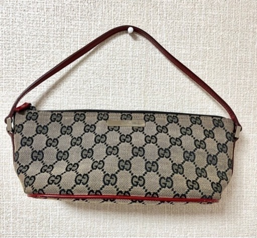 GUCCIバッグ