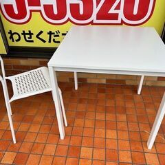 中古品　IKEAのテーブル（MELLTORP22724）とイスのセット