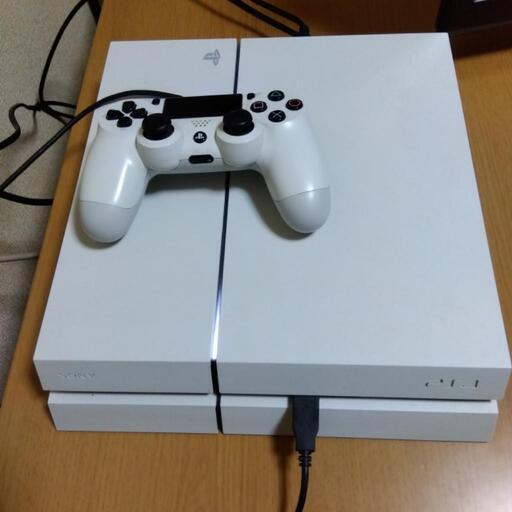 PS4本体箱付ソフト2本付き[最終値引き]