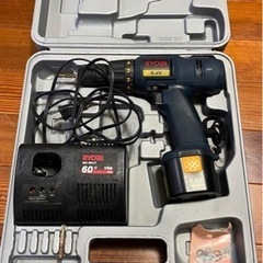 【ネット決済・配送可】RYOBI 充電式ドライバードリル　BDー...