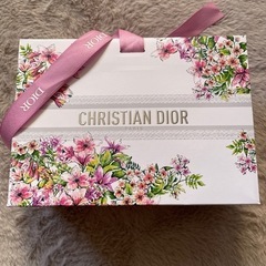 Dior ギフトボックス　ラッピング