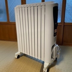 デロンギ(DeLonghi)ユニカルド オイルヒーター 幅広X字型フィン ピュアホワイト×ブラック [10~13畳用] 