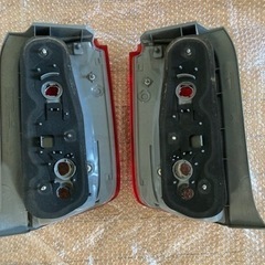 トヨタ　ルミオンUS純正テール