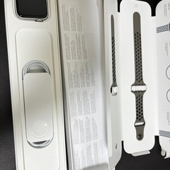 Apple Watch SE2 44mm + Apple nik...