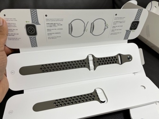 Apple Watch SE2 44mm + Apple nike grey oilve straps