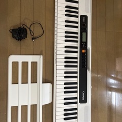 カシオ　電子ピアノ　Casiotone CT-S200