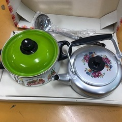 昭和レトロな鍋とヤカン