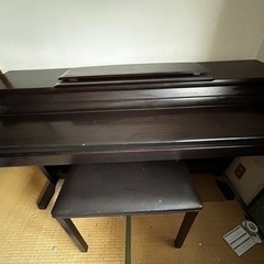 ヤマハ製電子ピアノclavinova clp-156差し上げます。