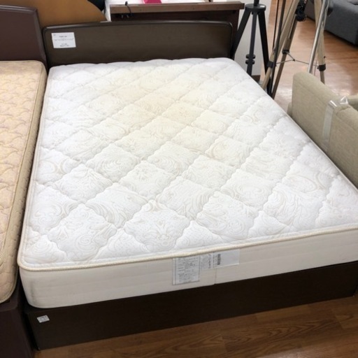 FRANCE BED  ダブルベッド　フレームキズ多数　19,580円