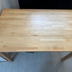 IKEAテーブルです