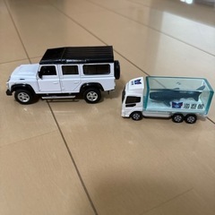 車① ワゴン車、トラック 、おもちゃ
