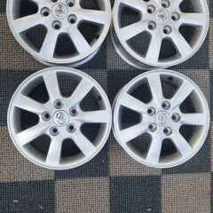 値引きしました アイシス純正ホイール 15インチ 6J ノア/ボクシーに +