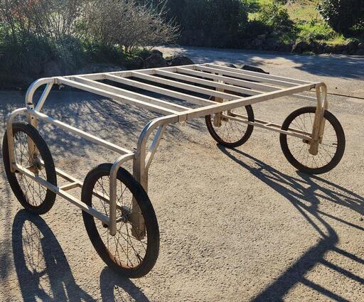 収穫用台車　　(農業用)