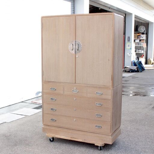 T752) 加茂桐箪笥 和たんす 幅109cm 観音開き 衣装盆7枚 伝統工芸 桐 箪笥 天然木 無垢材 着物 セーター 衣類 衣装 国産 家具
